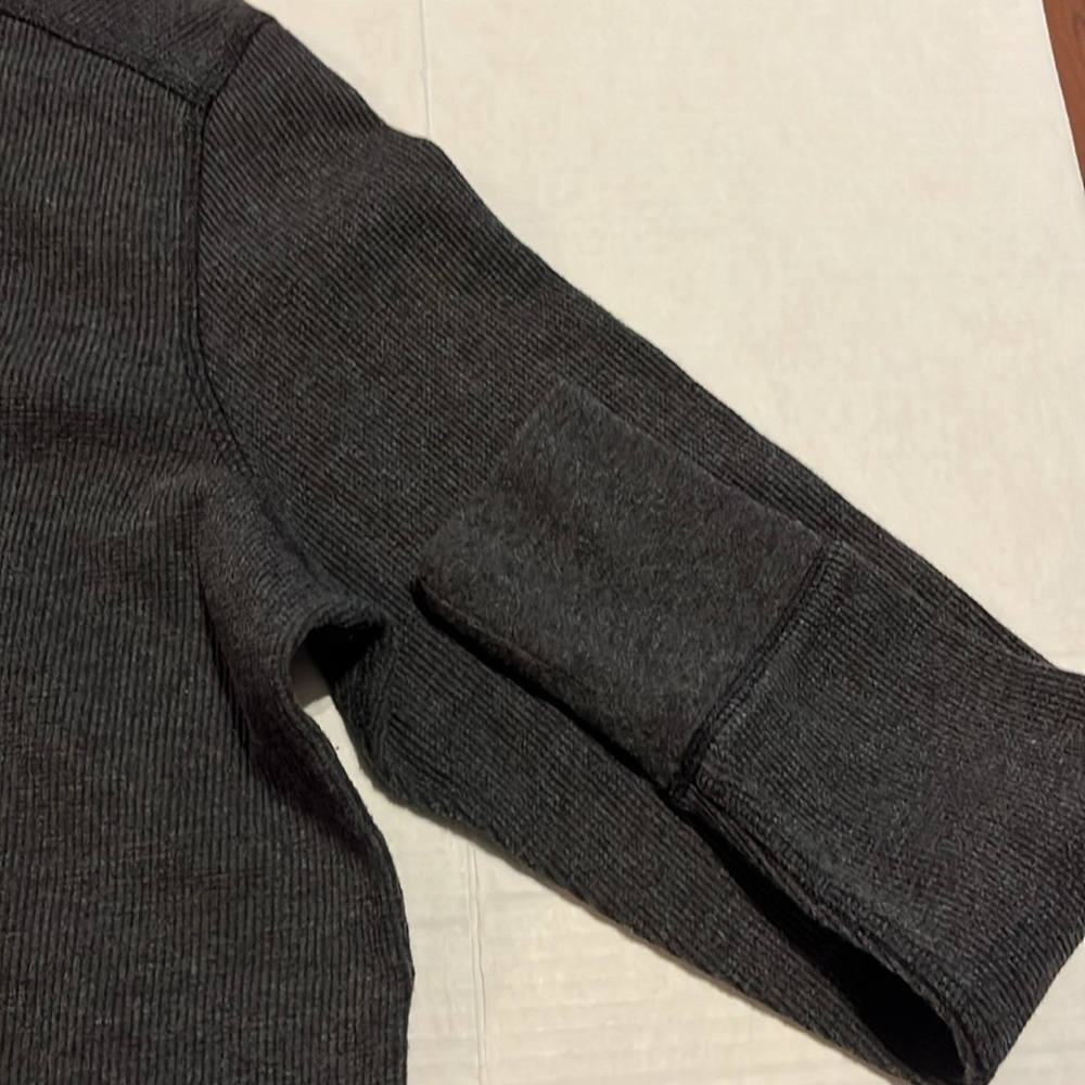 Carhartt-XL(16-18)-charcoal gray-long sleeve, Henley, snap buttons, thermal top. - Picture 4 of 11